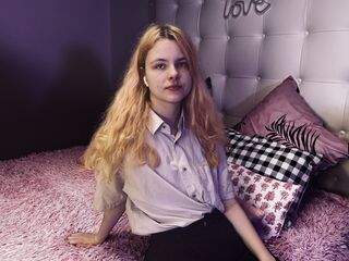 EleanorCain's Blonde live cam girls Profile Image